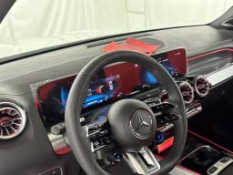 Mercedes-Benz GLB AMG GLB 35 4MATIC SUV 2026 — side view