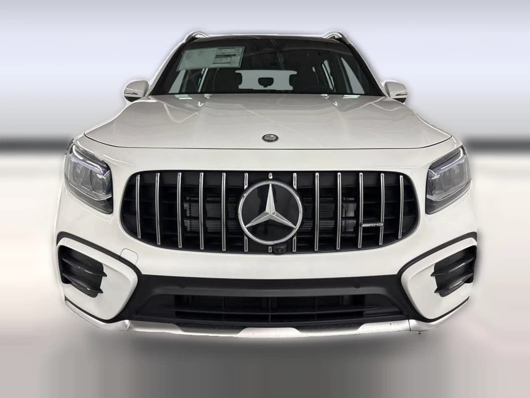 Mercedes-Benz GLB AMG GLB 35 4MATIC SUV 2026 — side view