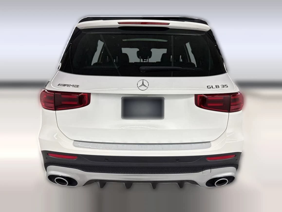 Mercedes-Benz GLB AMG GLB 35 4MATIC SUV 2026 — side view