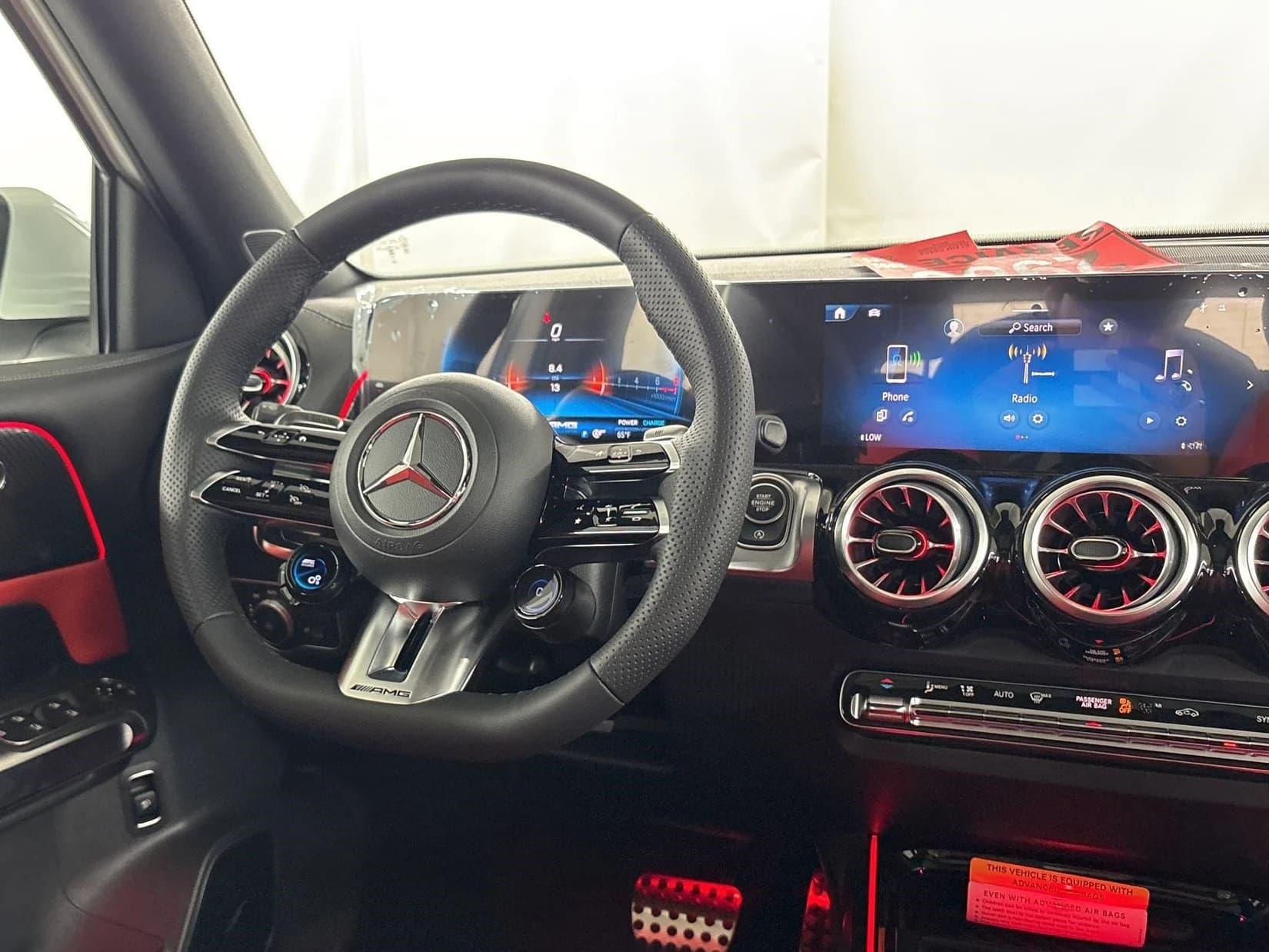 Mercedes-Benz GLB AMG GLB 35 4MATIC SUV 2026 — side view