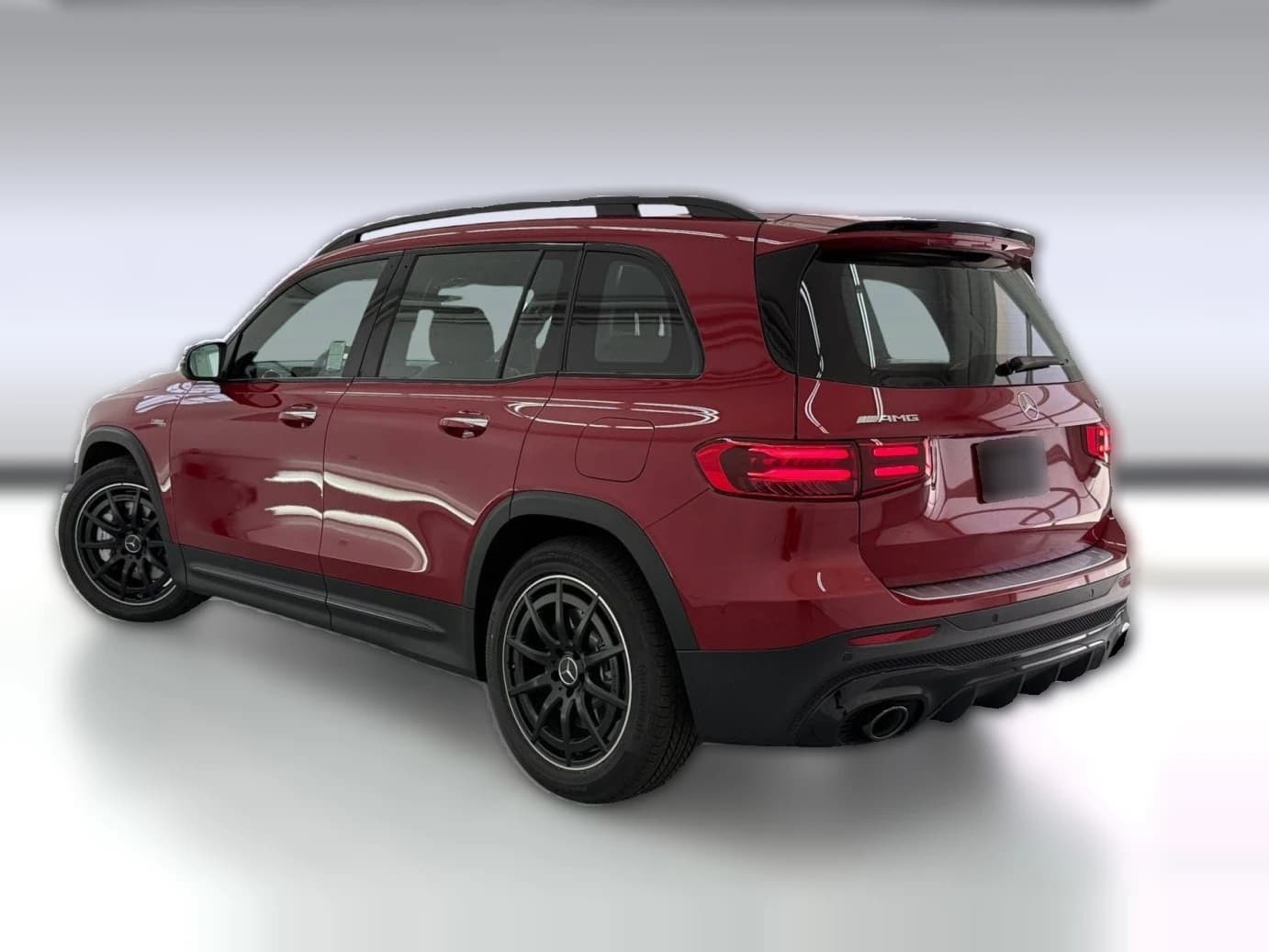 Mercedes-Benz GLB AMG GLB 35 4MATIC SUV 2026 — side view