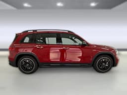 Mercedes-Benz GLB AMG GLB 35 4MATIC SUV 2026 — side view
