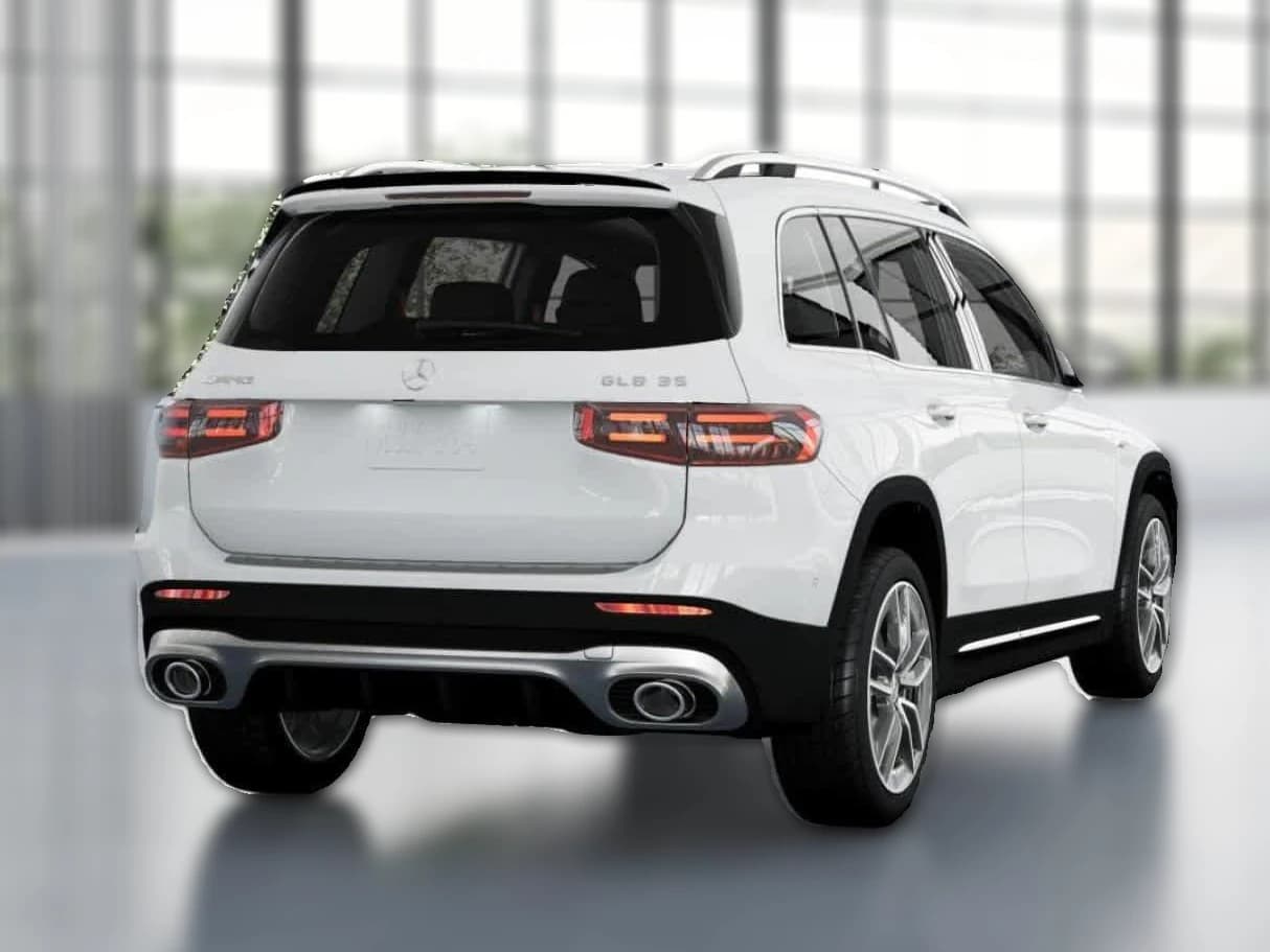 Mercedes-Benz GLB AMG GLB 35 4MATIC SUV 2026 — side view