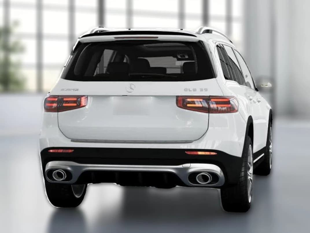 Mercedes-Benz GLB AMG GLB 35 4MATIC SUV 2026 — side view