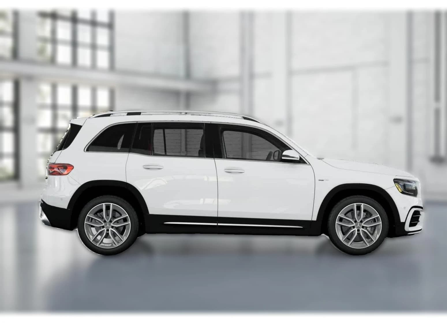 Mercedes-Benz GLB AMG GLB 35 4MATIC SUV 2026 — side view
