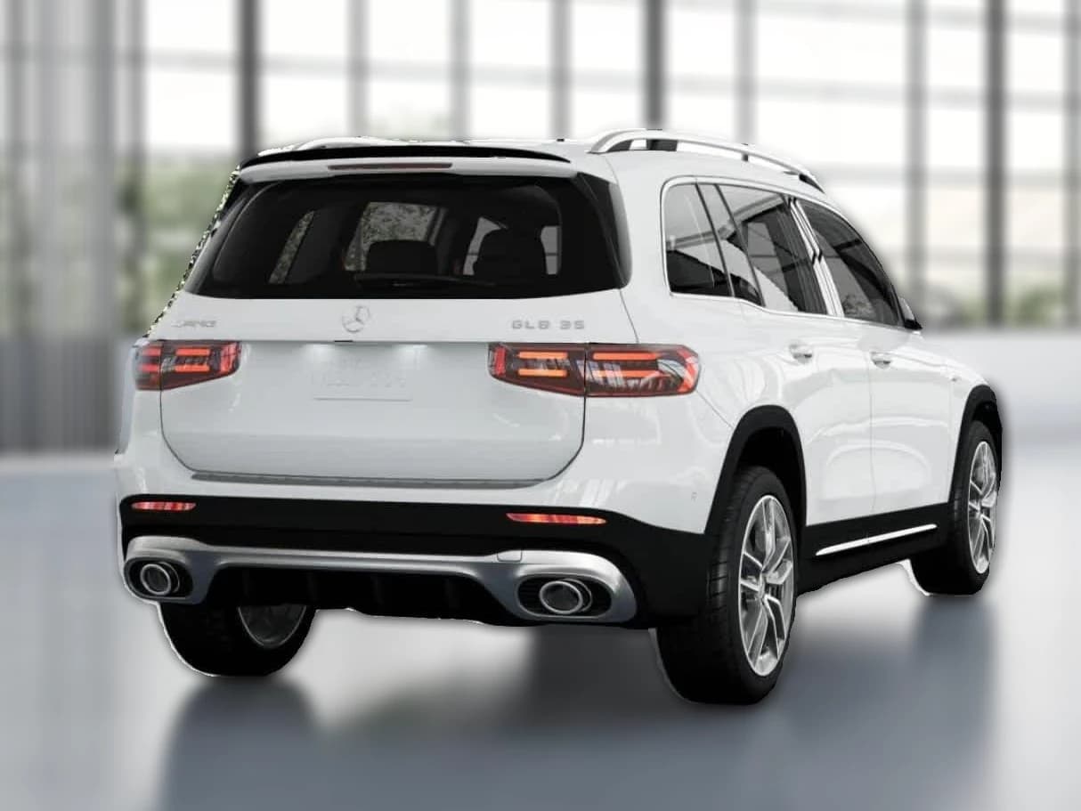 Mercedes-Benz GLB AMG GLB 35 4MATIC SUV 2026 — side view