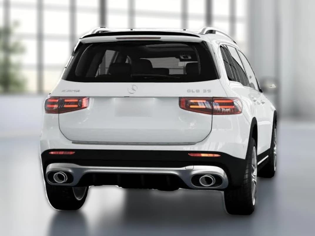 Mercedes-Benz GLB AMG GLB 35 4MATIC SUV 2026 — side view