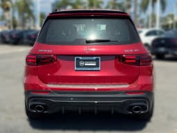 Mercedes-Benz GLB AMG GLB 35 4MATIC SUV 2026 — side view