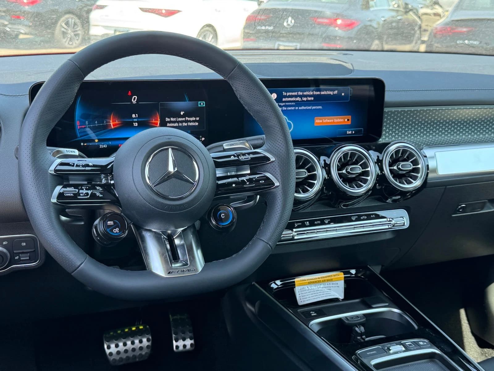 Mercedes-Benz GLB AMG GLB 35 4MATIC SUV 2026 — side view