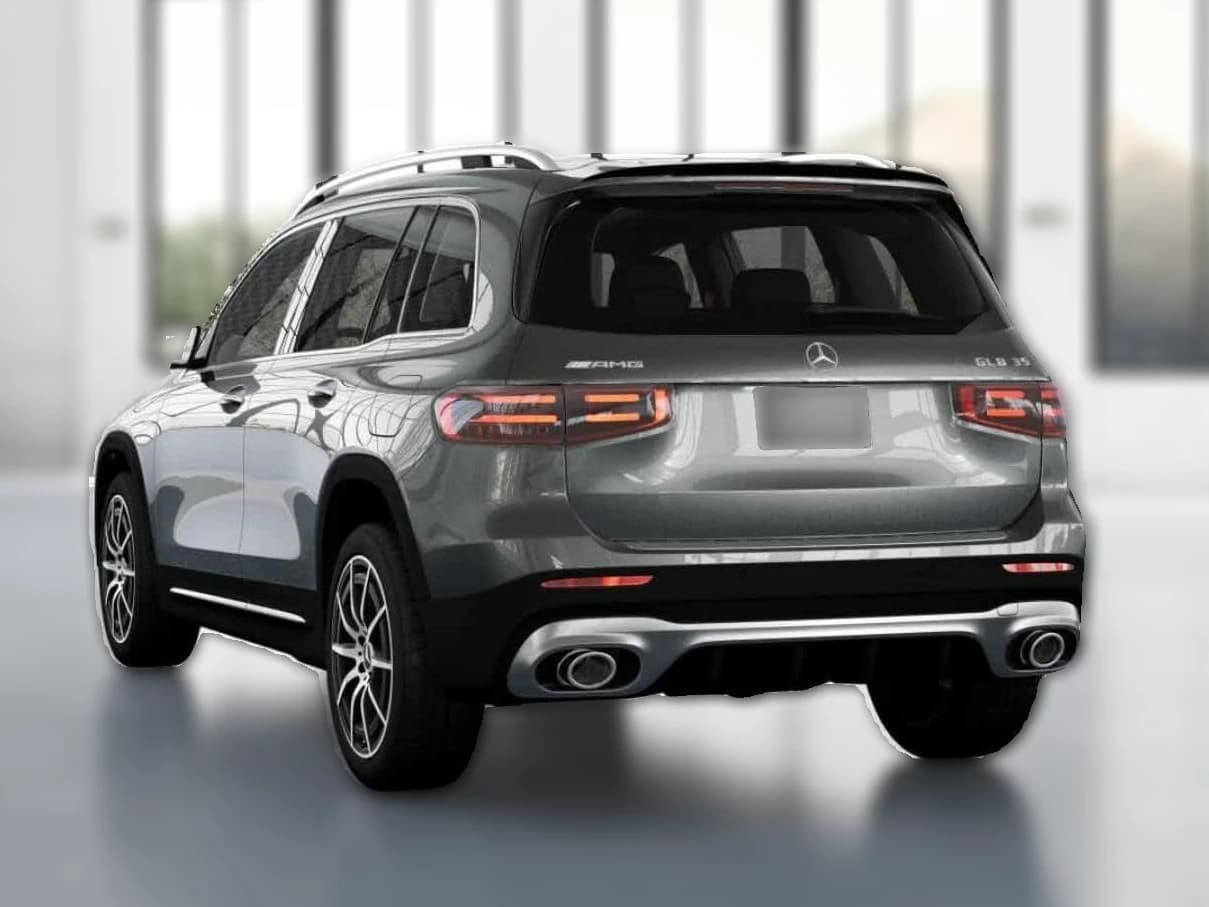 Mercedes-Benz GLB AMG GLB 35 4MATIC SUV 2026 — side view