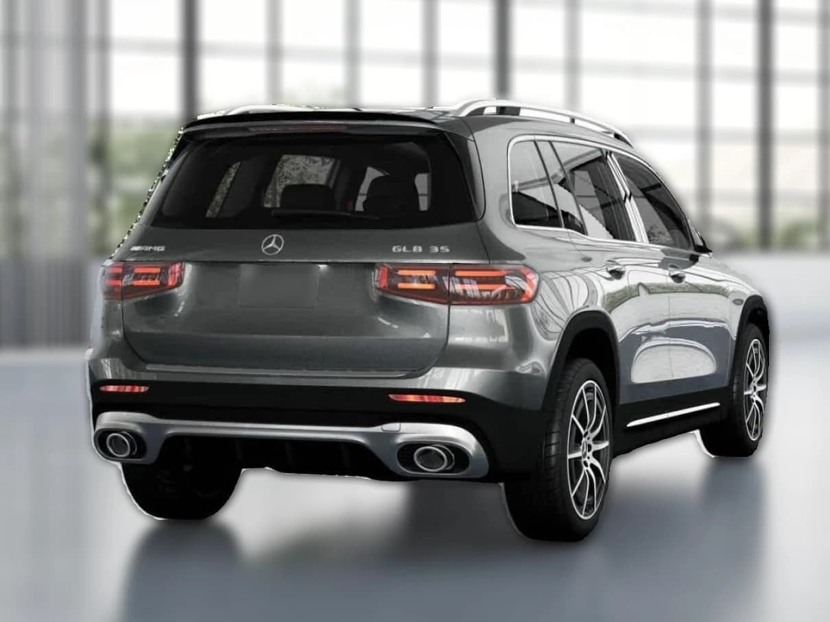 Mercedes-Benz GLB AMG GLB 35 4MATIC SUV 2026 — side view