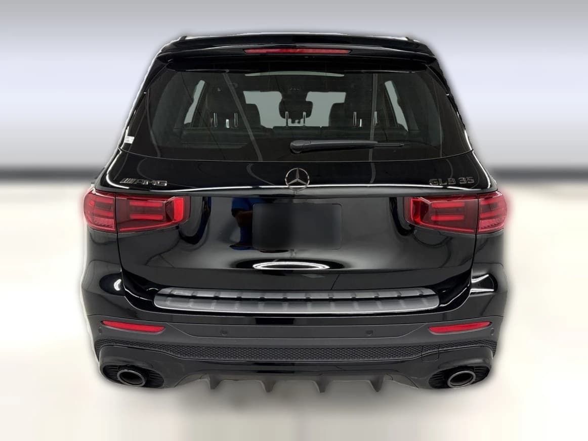 Mercedes-Benz GLB AMG GLB 35 4MATIC SUV 2026 — side view