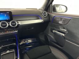 Mercedes-Benz GLB AMG GLB 35 4MATIC SUV 2026 — side view