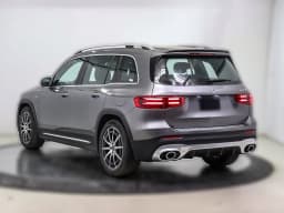 Mercedes-Benz GLB AMG GLB 35 4MATIC SUV 2026 — side view