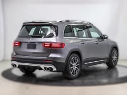 Mercedes-Benz GLB AMG GLB 35 4MATIC SUV 2026 — side view