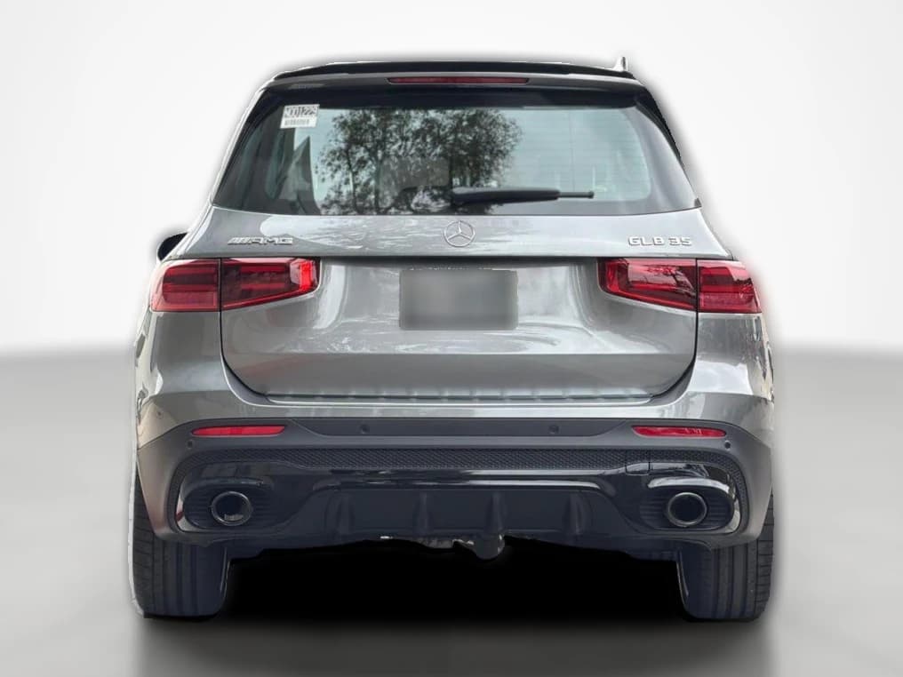 Mercedes-Benz GLB AMG GLB 35 4MATIC SUV 2026 — side view