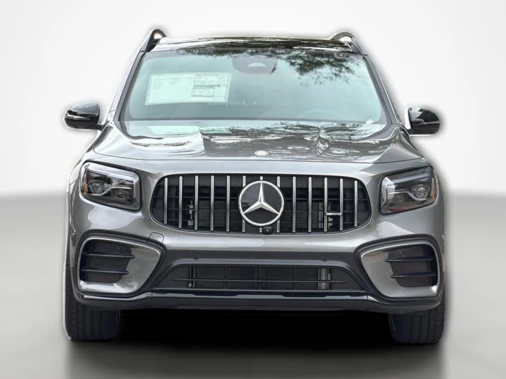 Mercedes-Benz GLB AMG GLB 35 4MATIC SUV 2026 — side view
