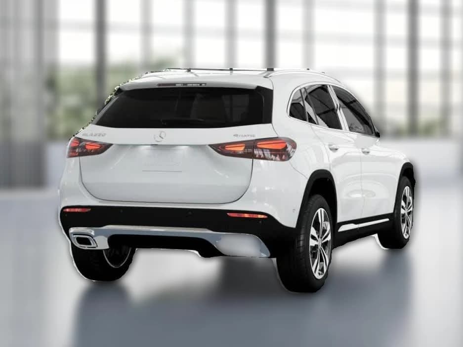 Mercedes-Benz GLA GLA 250 4MATIC SUV 2026 — side view