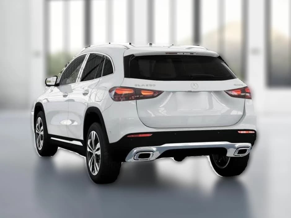 Mercedes-Benz GLA GLA 250 4MATIC SUV 2026 — side view