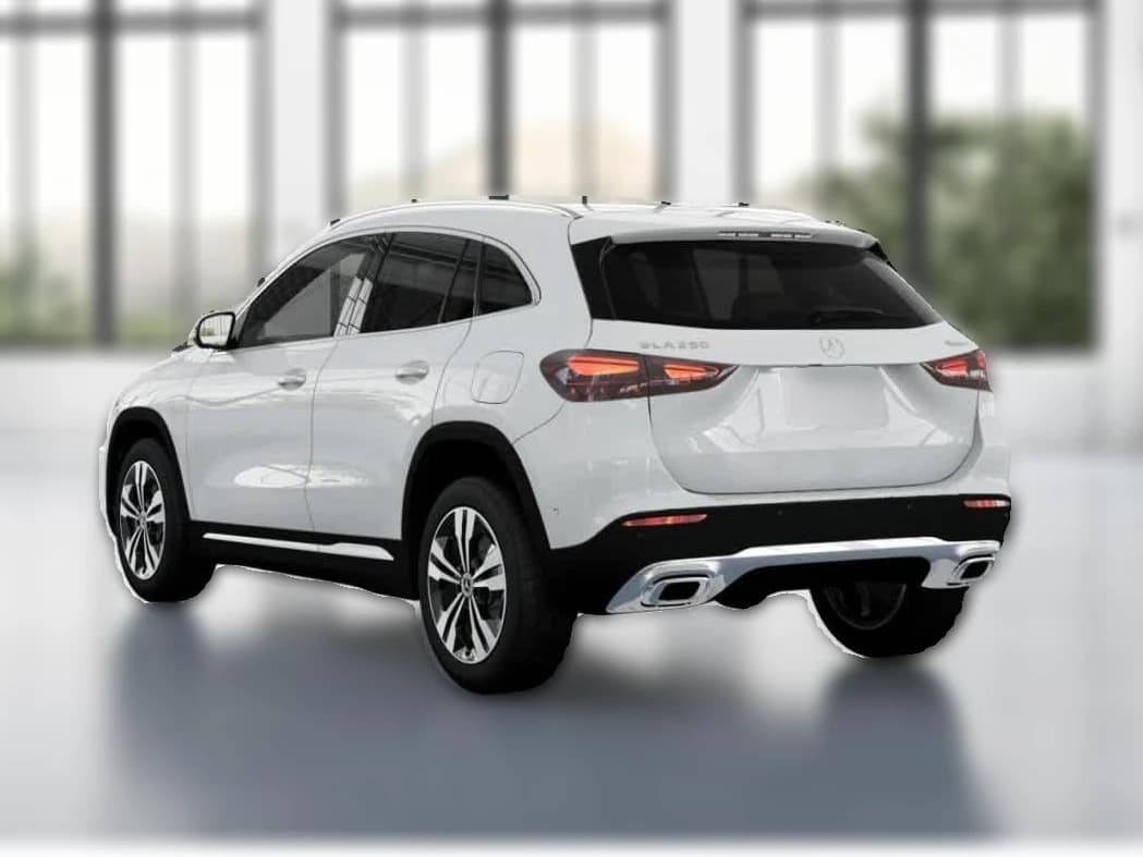 Mercedes-Benz GLA GLA 250 4MATIC SUV 2026 — side view