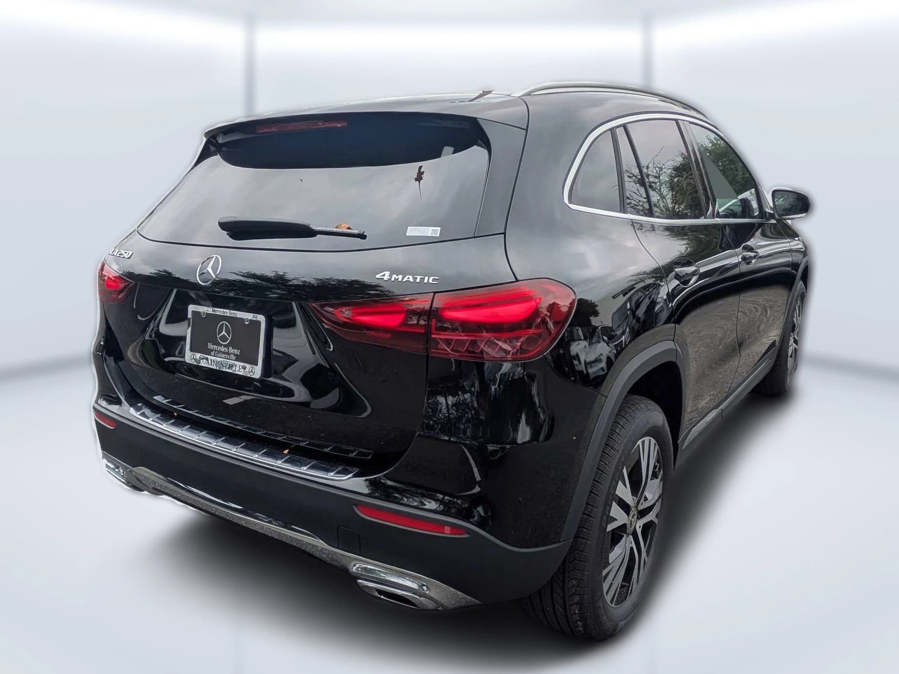 Mercedes-Benz GLA GLA 250 4MATIC SUV 2026 — side view