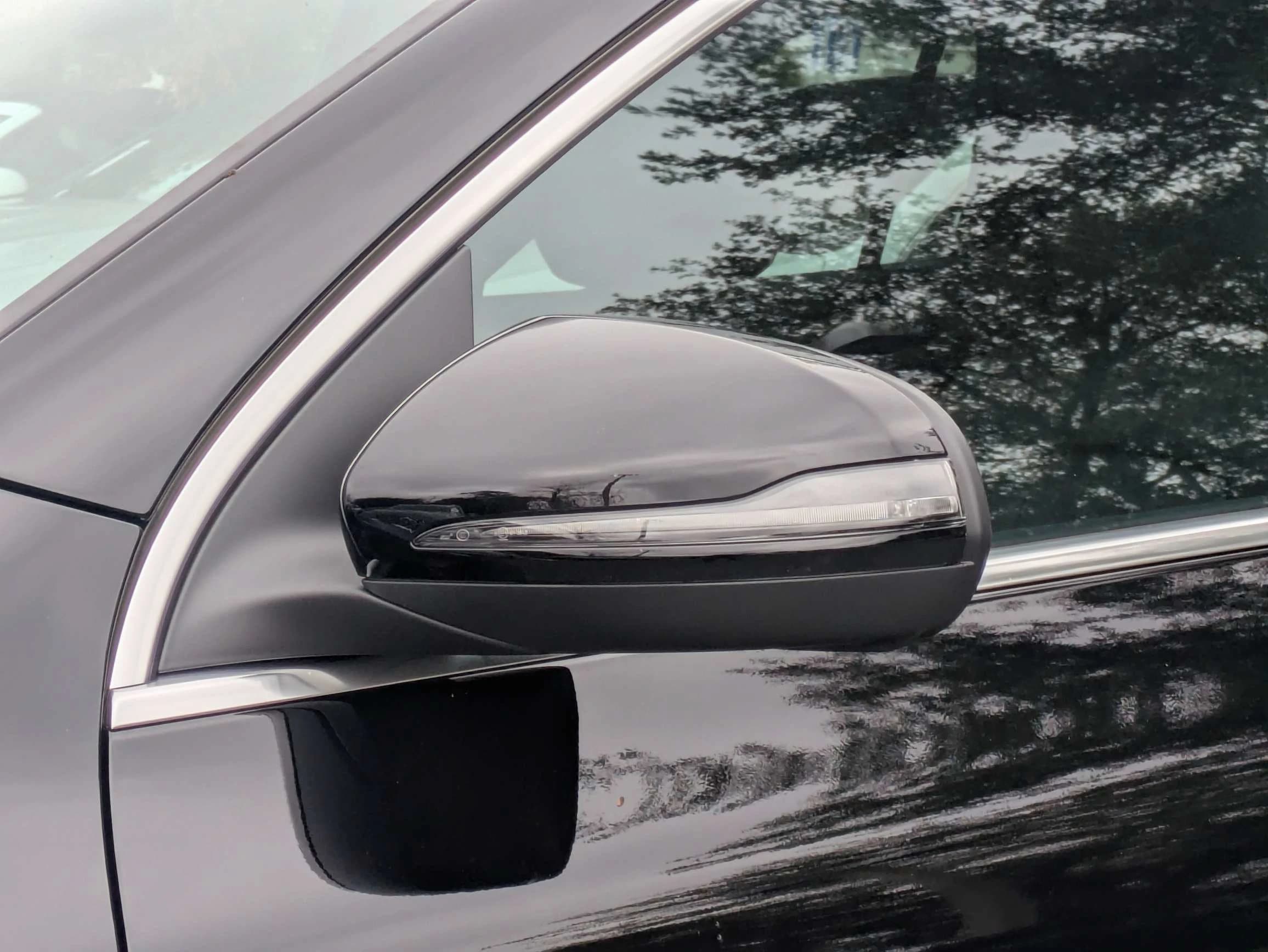 Mercedes-Benz GLA GLA 250 4MATIC SUV 2026 — side view