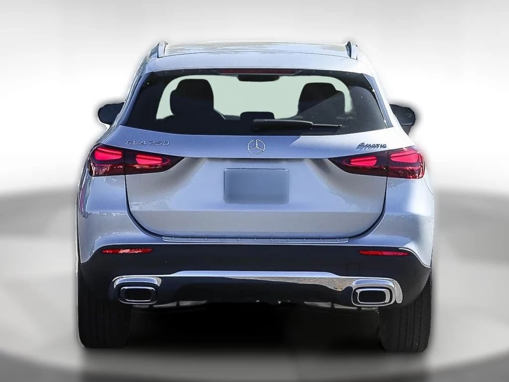 Mercedes-Benz GLA GLA 250 4MATIC SUV 2026 — side view