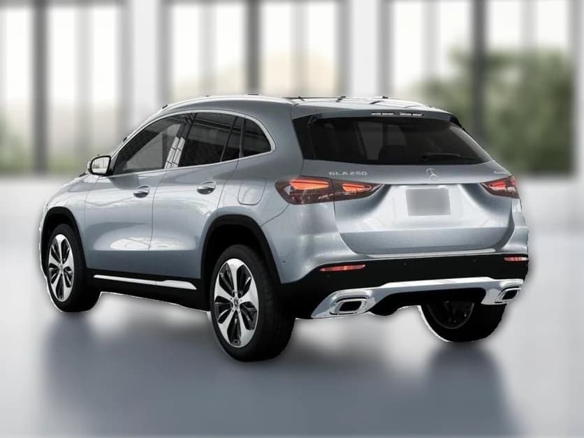 Mercedes-Benz GLA GLA 250 4MATIC SUV 2026 — side view