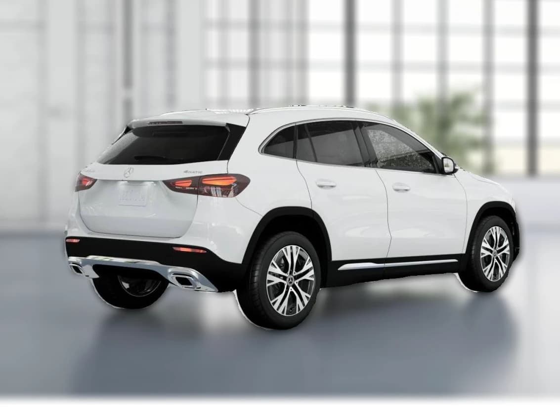 Mercedes-Benz GLA GLA 250 4MATIC SUV 2026 — side view