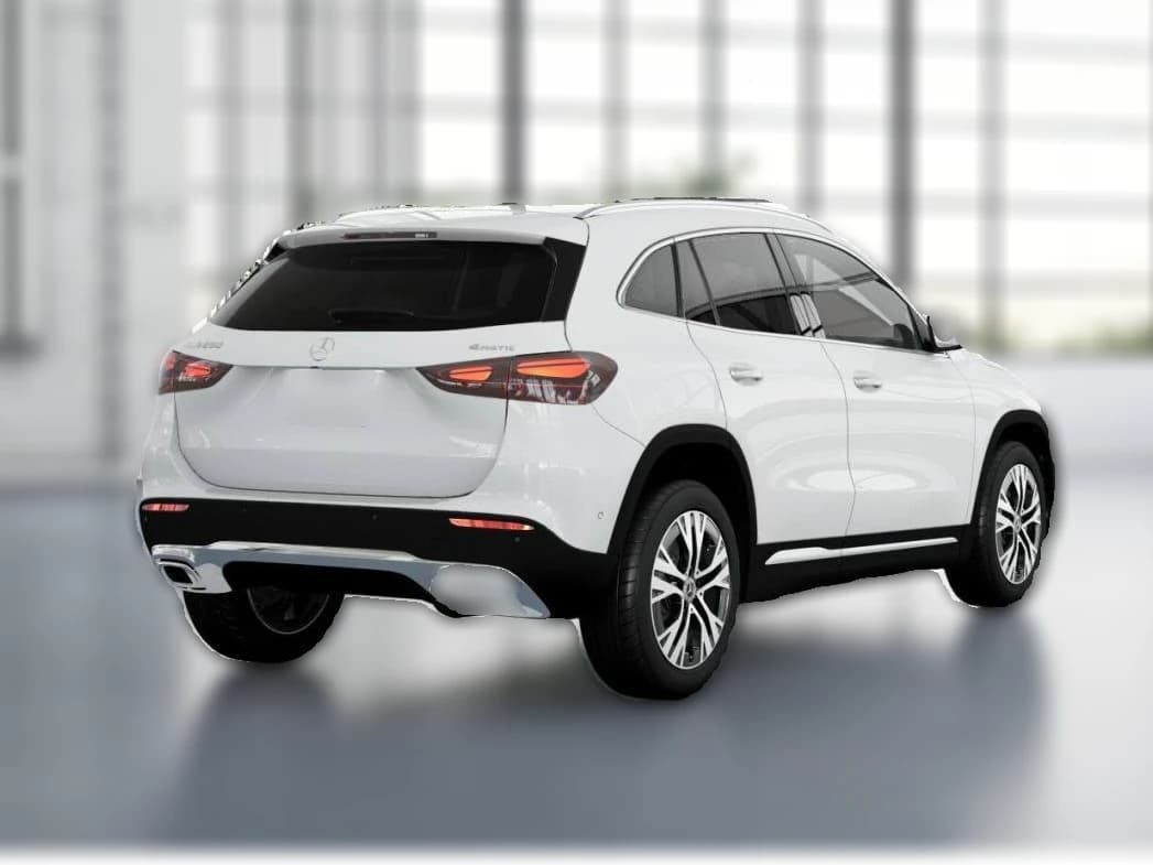 Mercedes-Benz GLA GLA 250 4MATIC SUV 2026 — side view