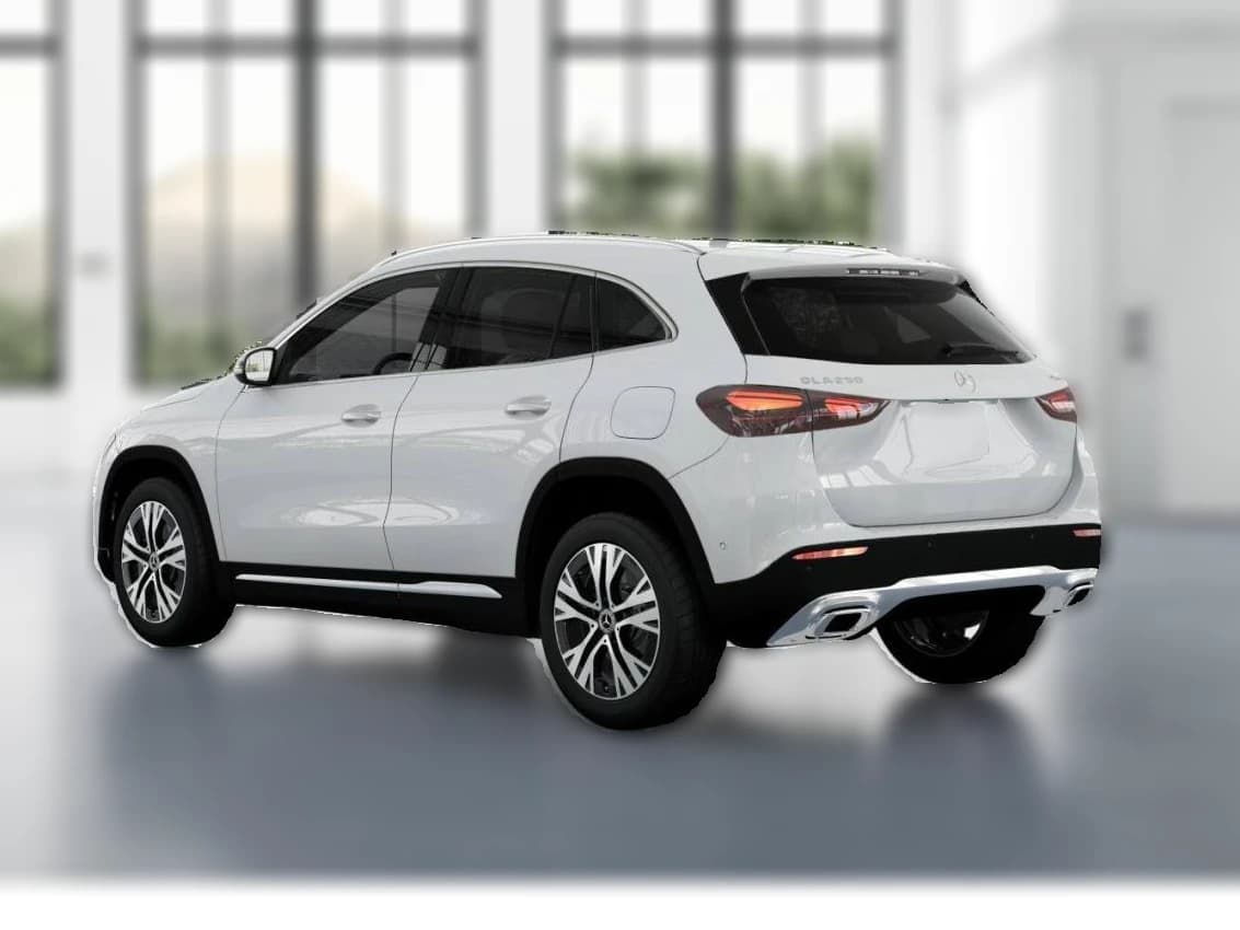 Mercedes-Benz GLA GLA 250 4MATIC SUV 2026 — side view