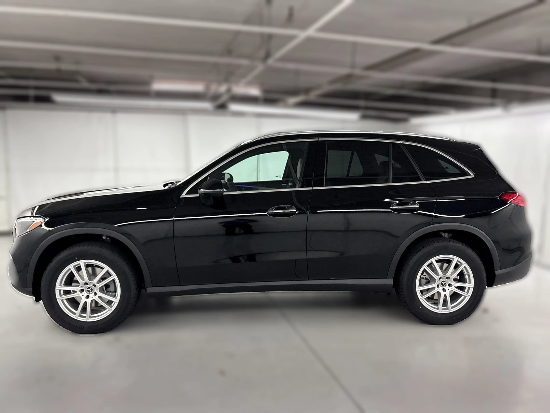 Mercedes-Benz GLC GLC 300 SUV 2026 — side view