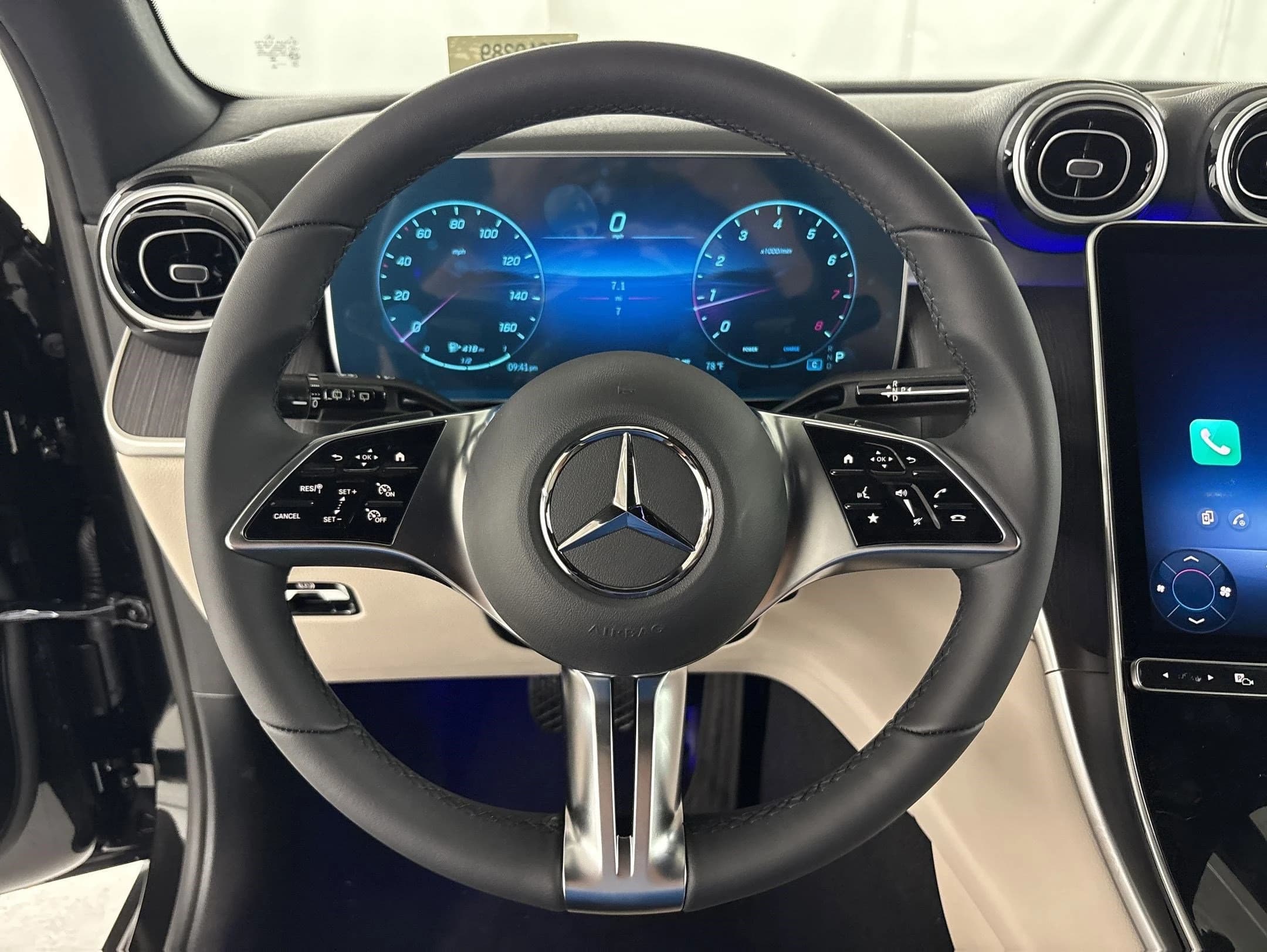 Mercedes-Benz GLC GLC 300 SUV 2026 — side view