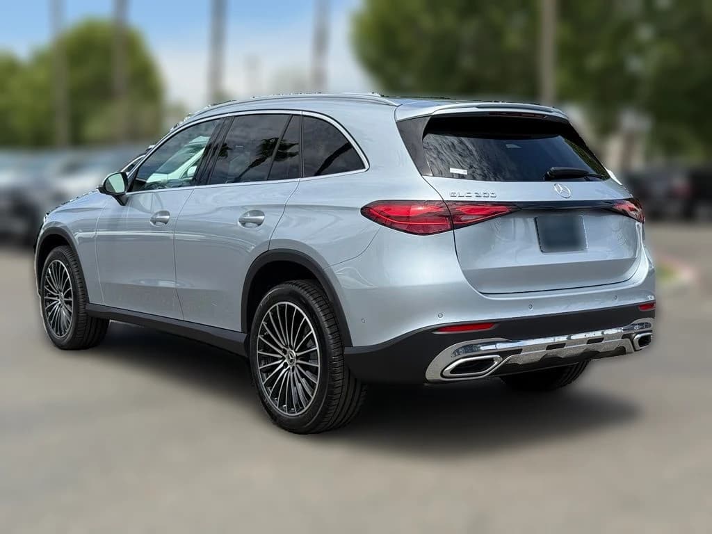 Mercedes-Benz GLC GLC 300 SUV 2026 — side view