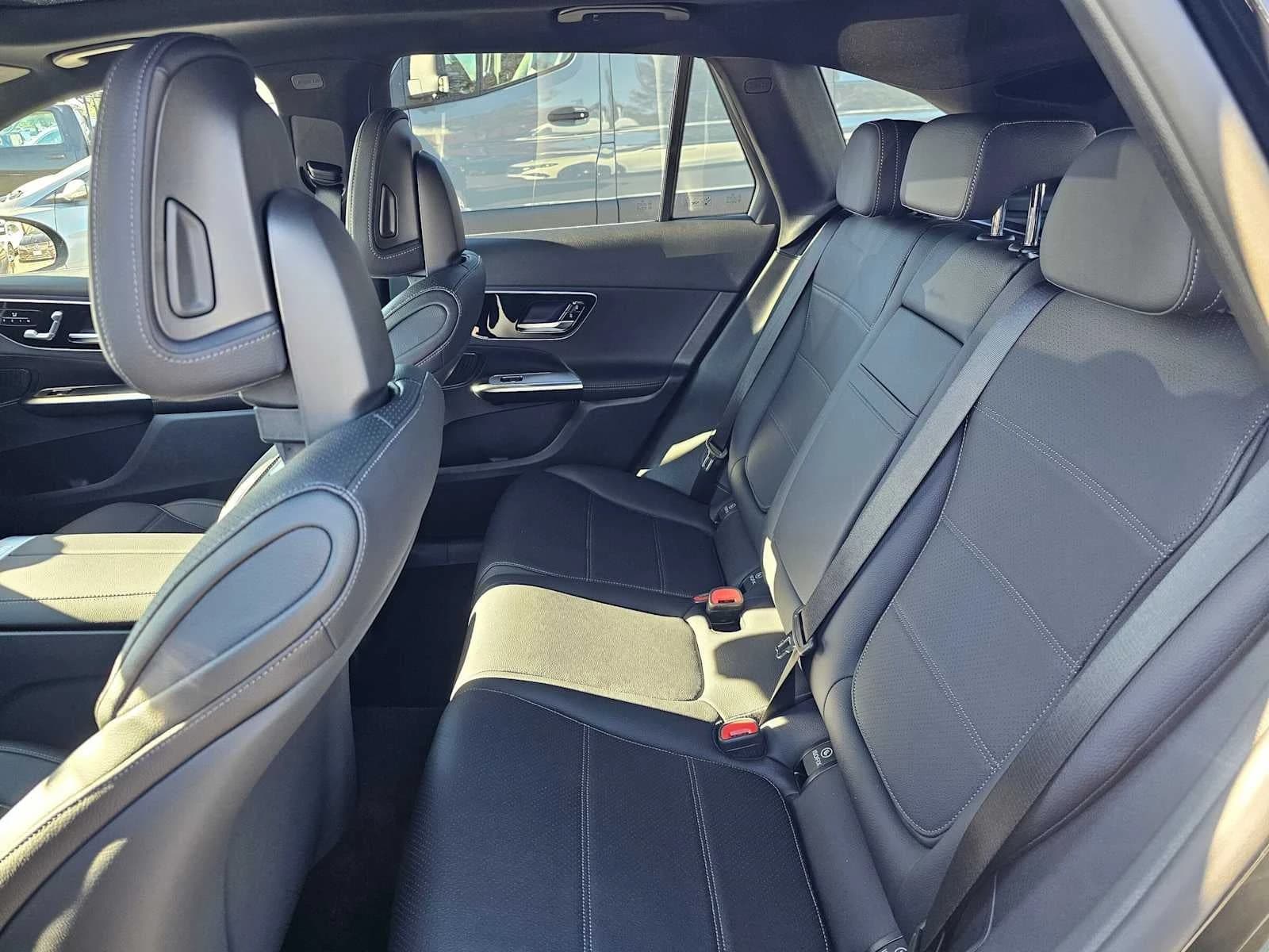 Mercedes-Benz GLC GLC 300 SUV 2027 — side view