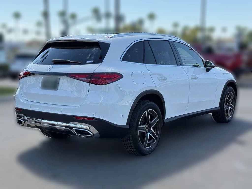 Mercedes-Benz GLC GLC 300 SUV 2027 — side view