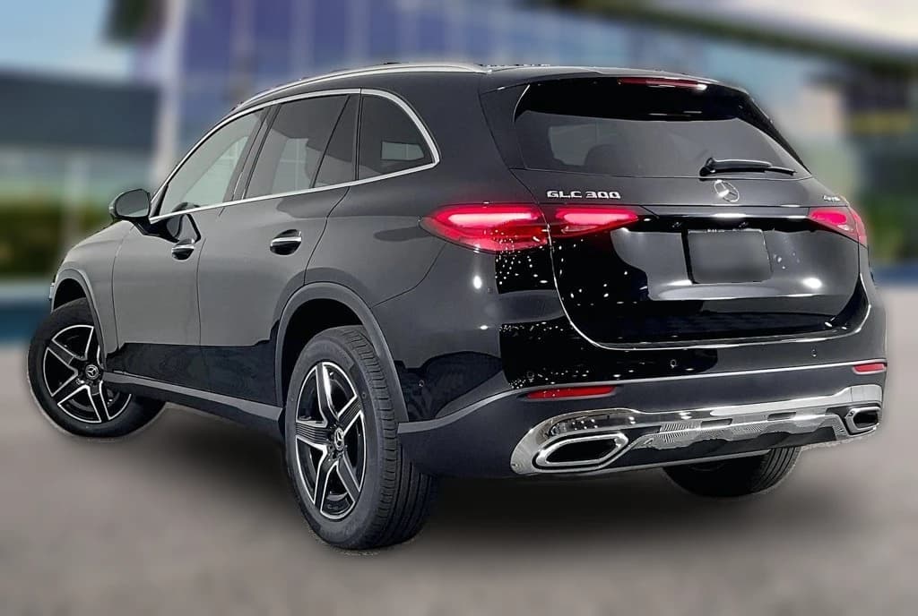 Mercedes-Benz GLC GLC 300 4MATIC SUV 2027 — side view