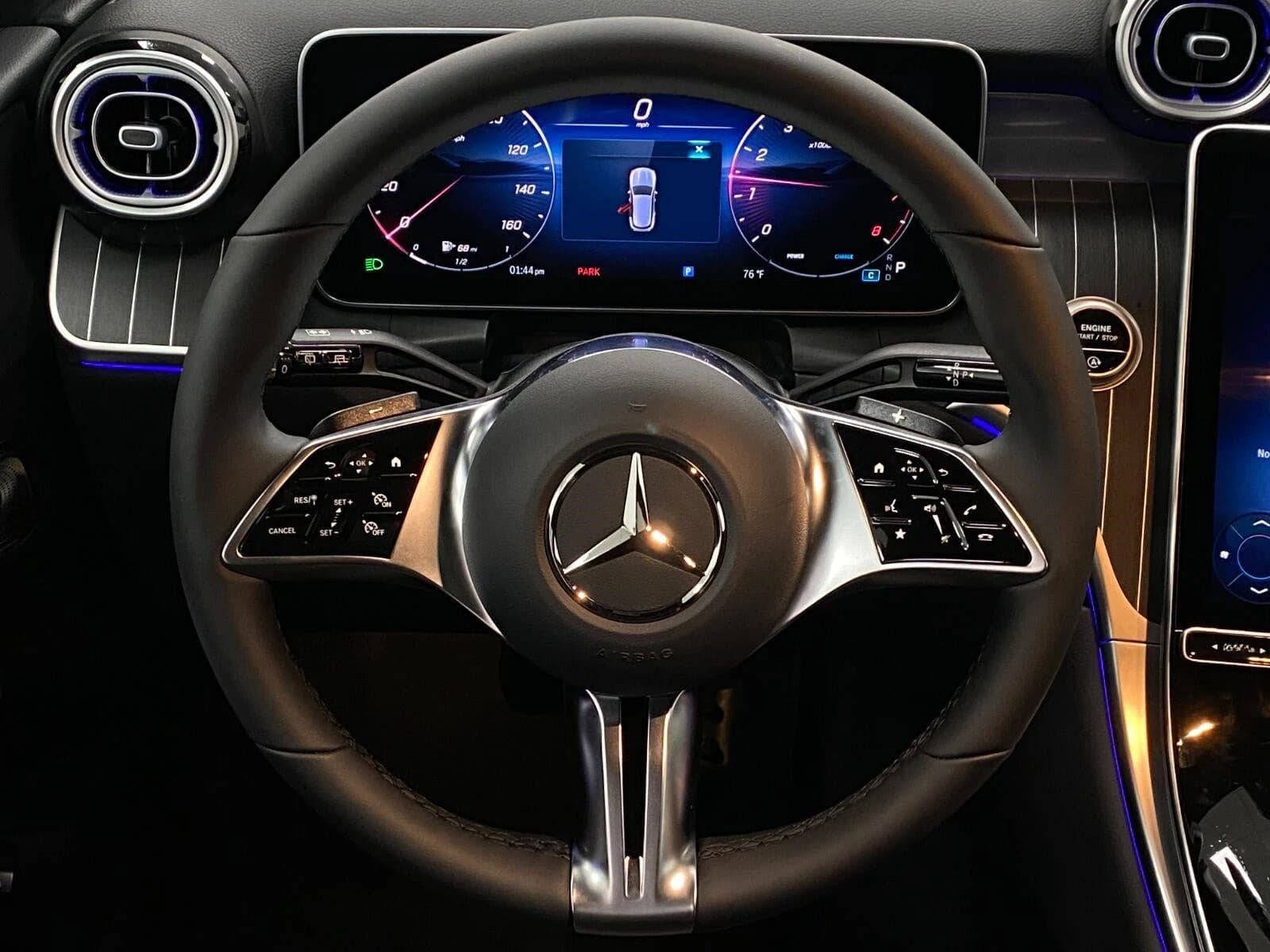 Mercedes-Benz GLC GLC 300 4MATIC SUV 2026 — side view