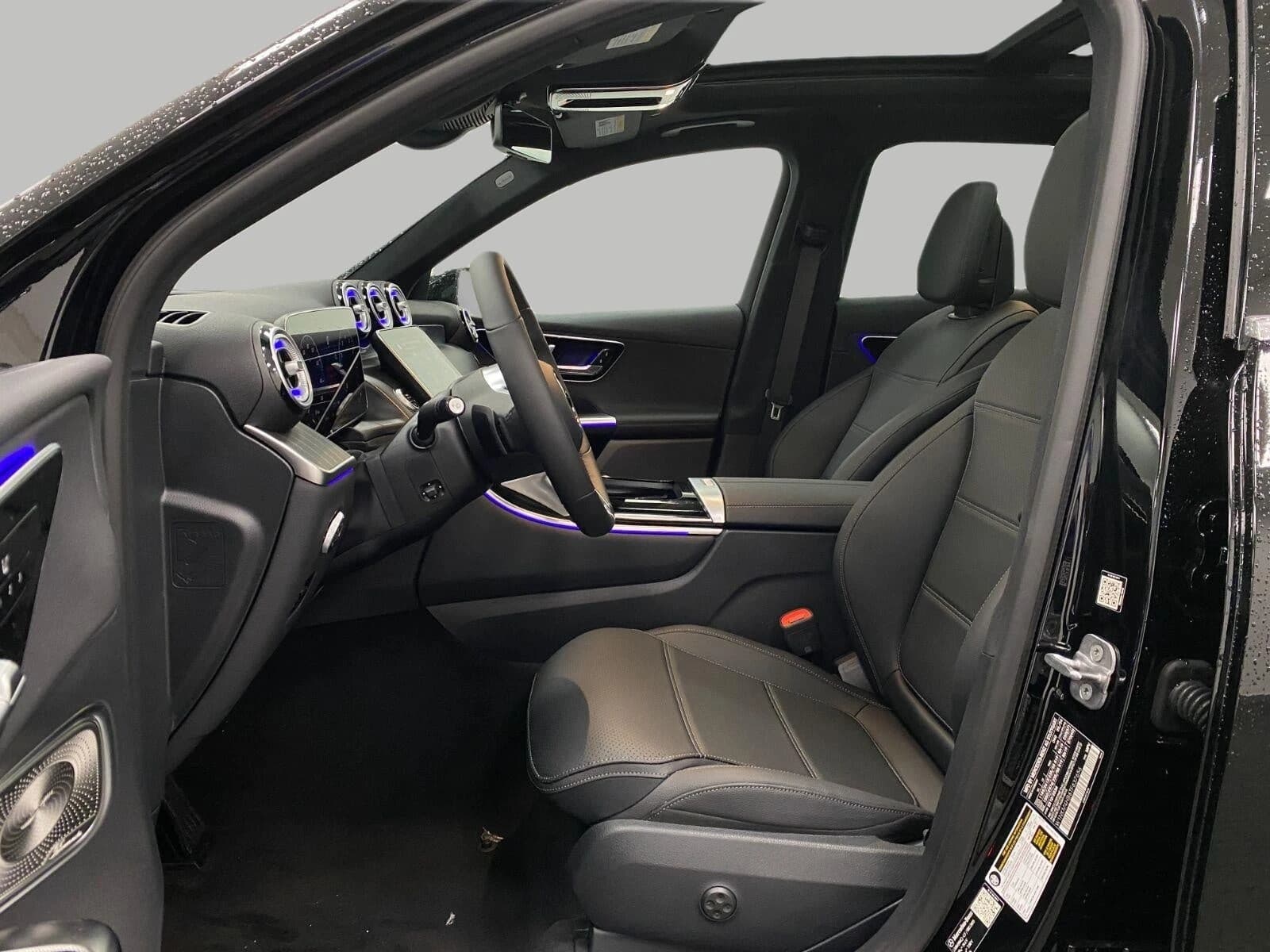 Mercedes-Benz GLC GLC 300 4MATIC SUV 2026 — side view