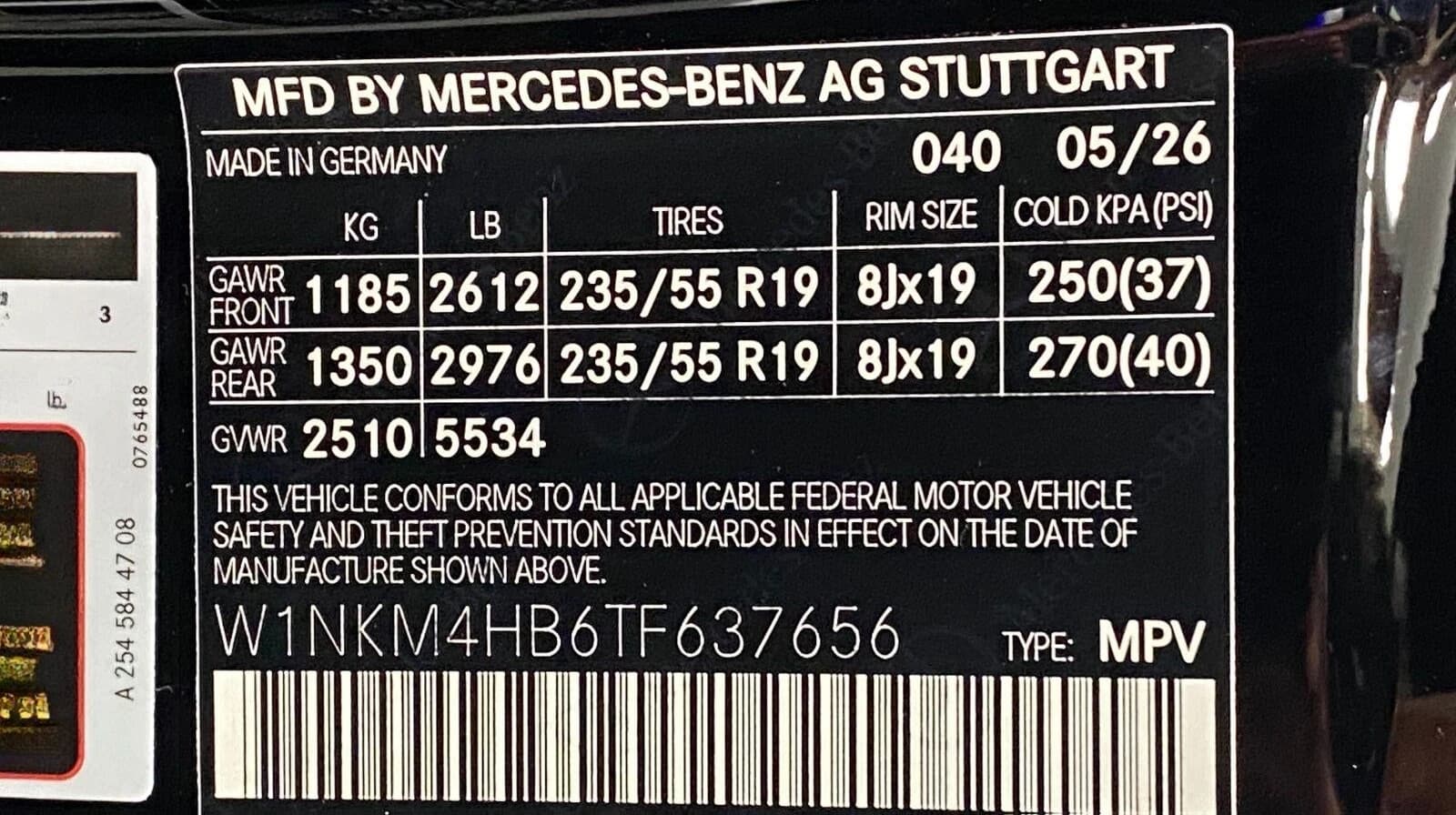 Mercedes-Benz GLC GLC 300 4MATIC SUV 2026 — side view