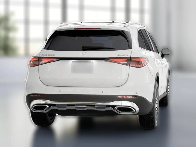 Mercedes-Benz GLC GLC 300 4MATIC SUV 2027 — side view