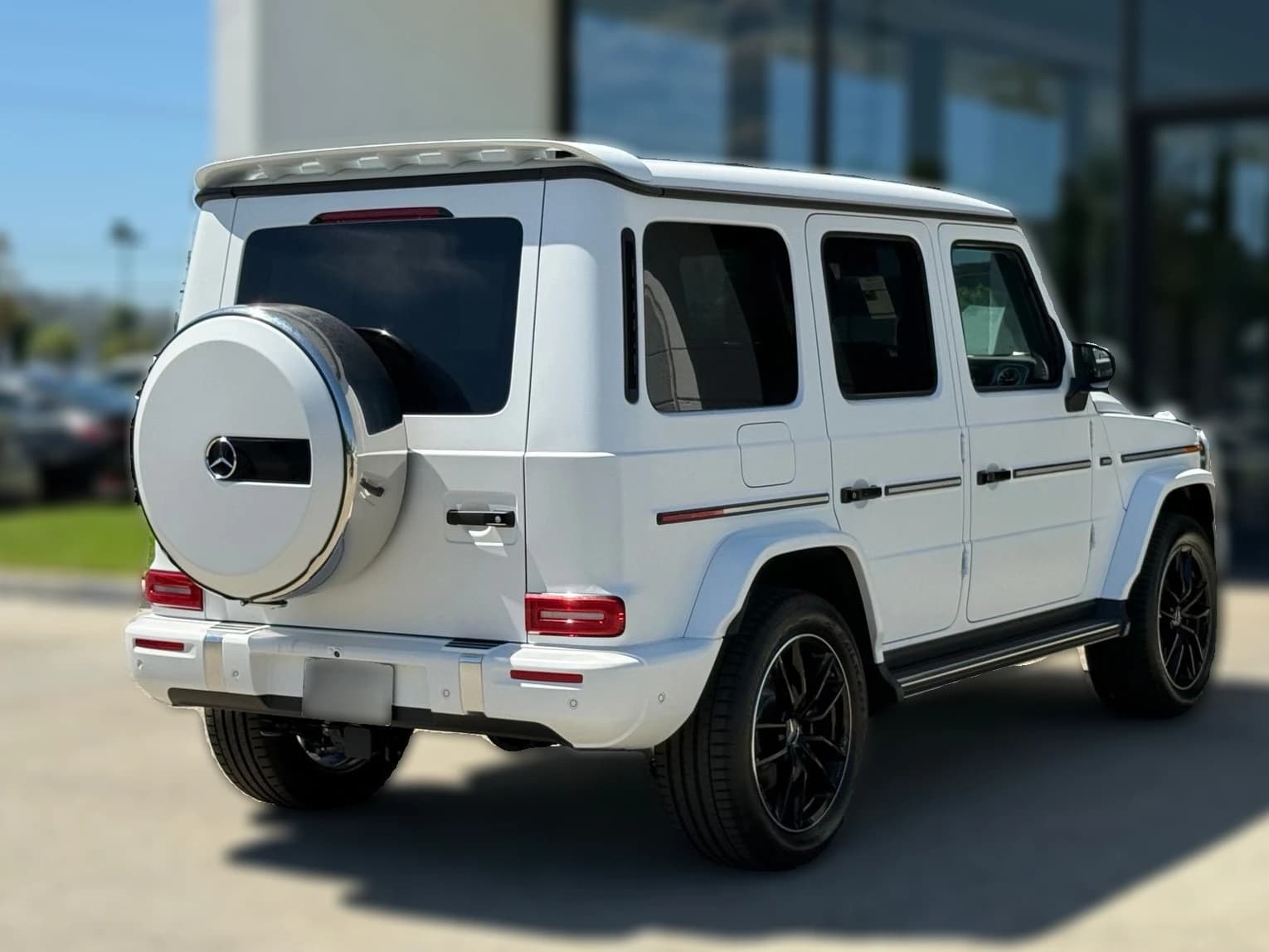 Mercedes-Benz G-Class G 550 SUV 2026 — side view