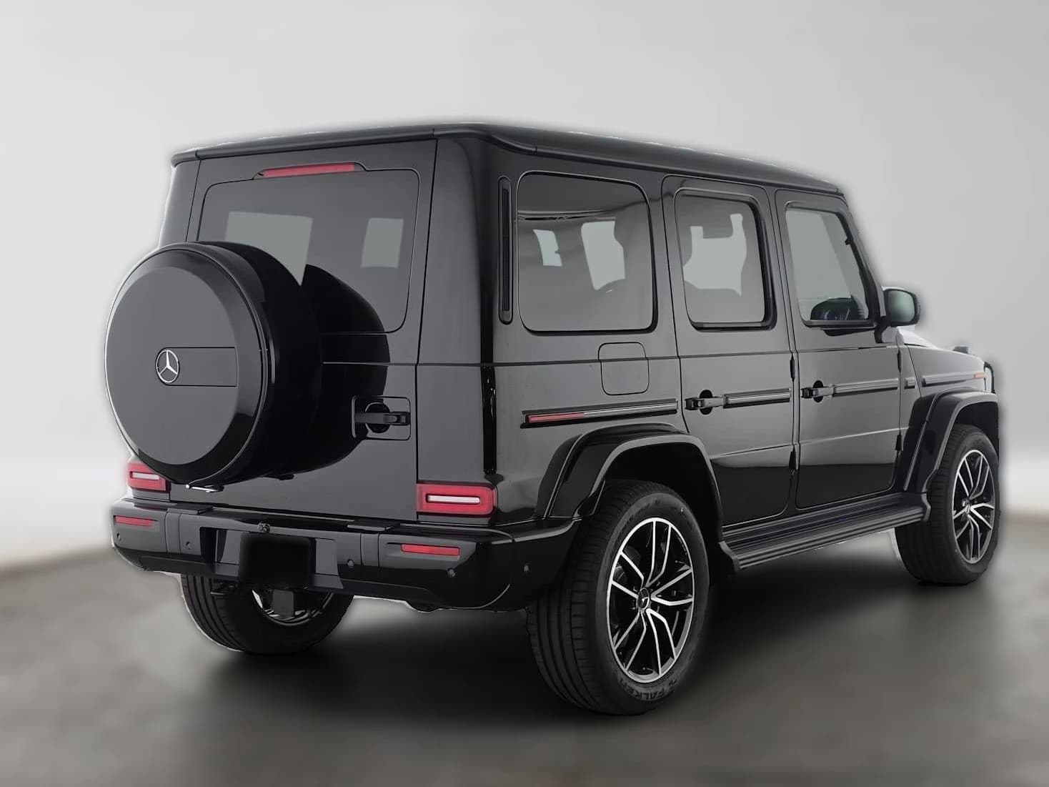 Mercedes-Benz G-Class G 550 SUV 2026 — side view