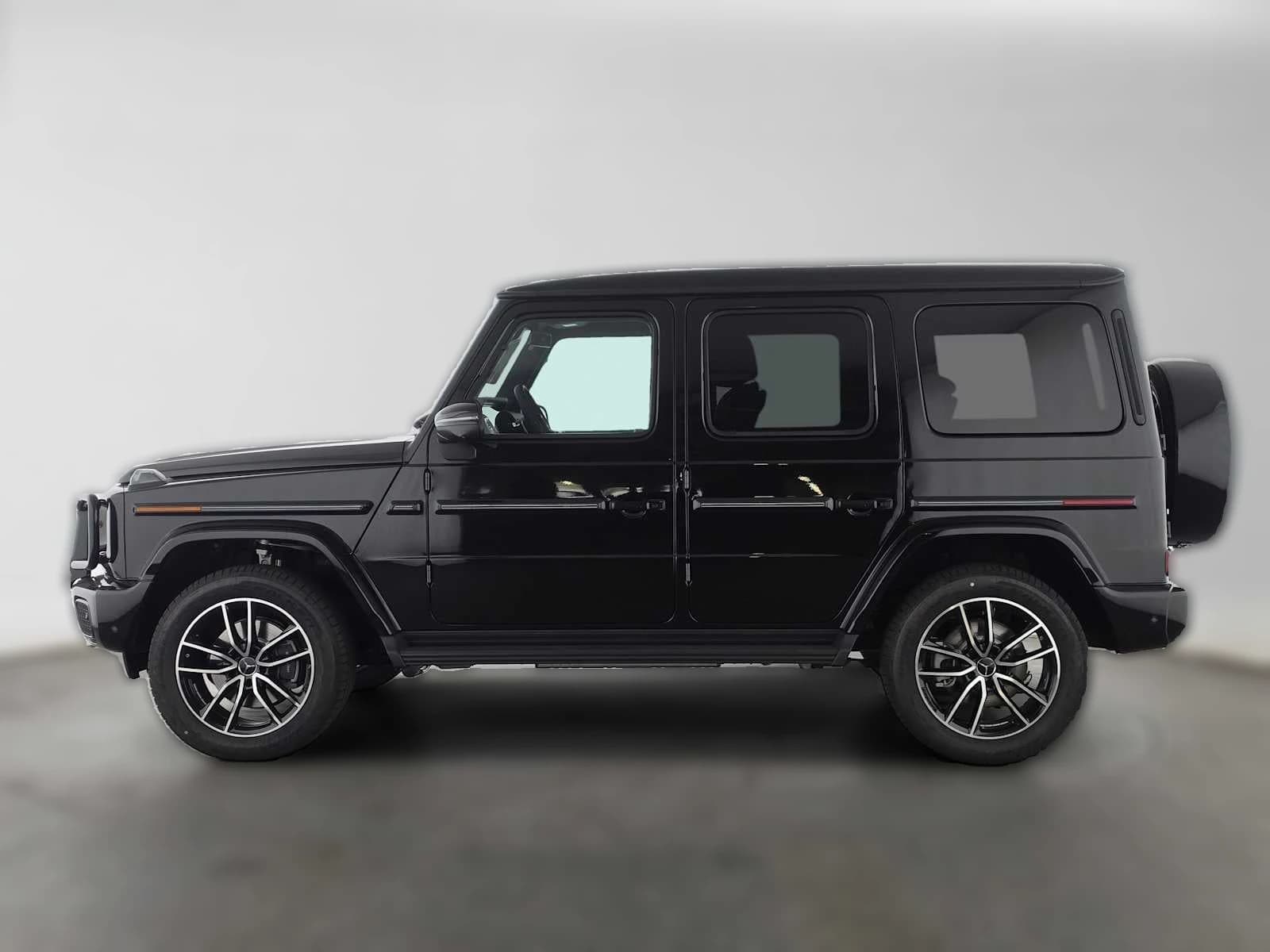 Mercedes-Benz G-Class G 550 SUV 2026 — side view