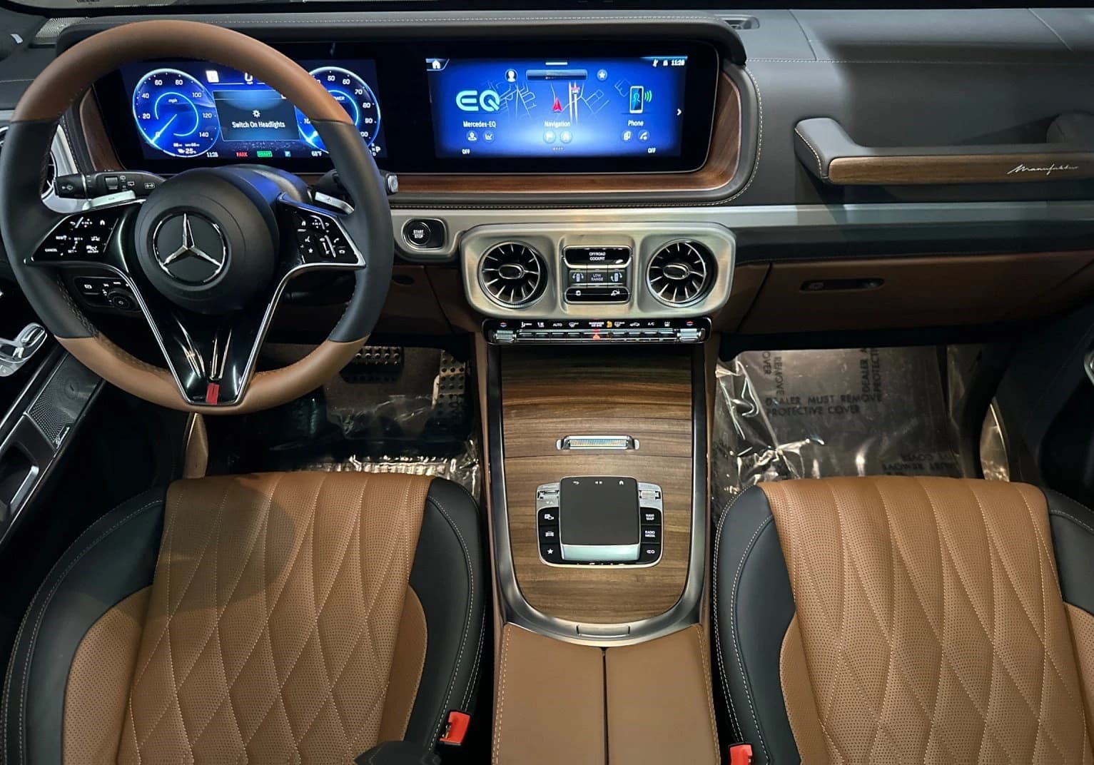 Mercedes-Benz G-Class G 580e SUV 2026 — side view