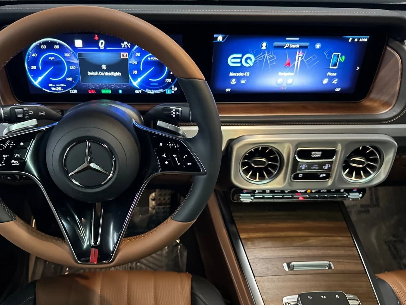 Mercedes-Benz G-Class G 580e SUV 2026 — side view