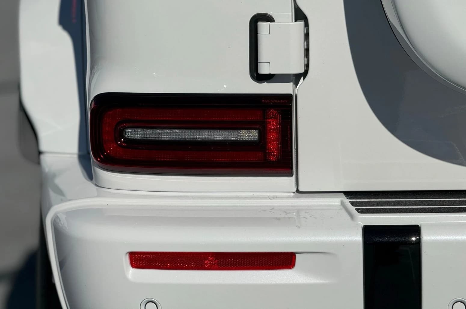 Mercedes-Benz G-Class G 580e SUV 2025 — side view