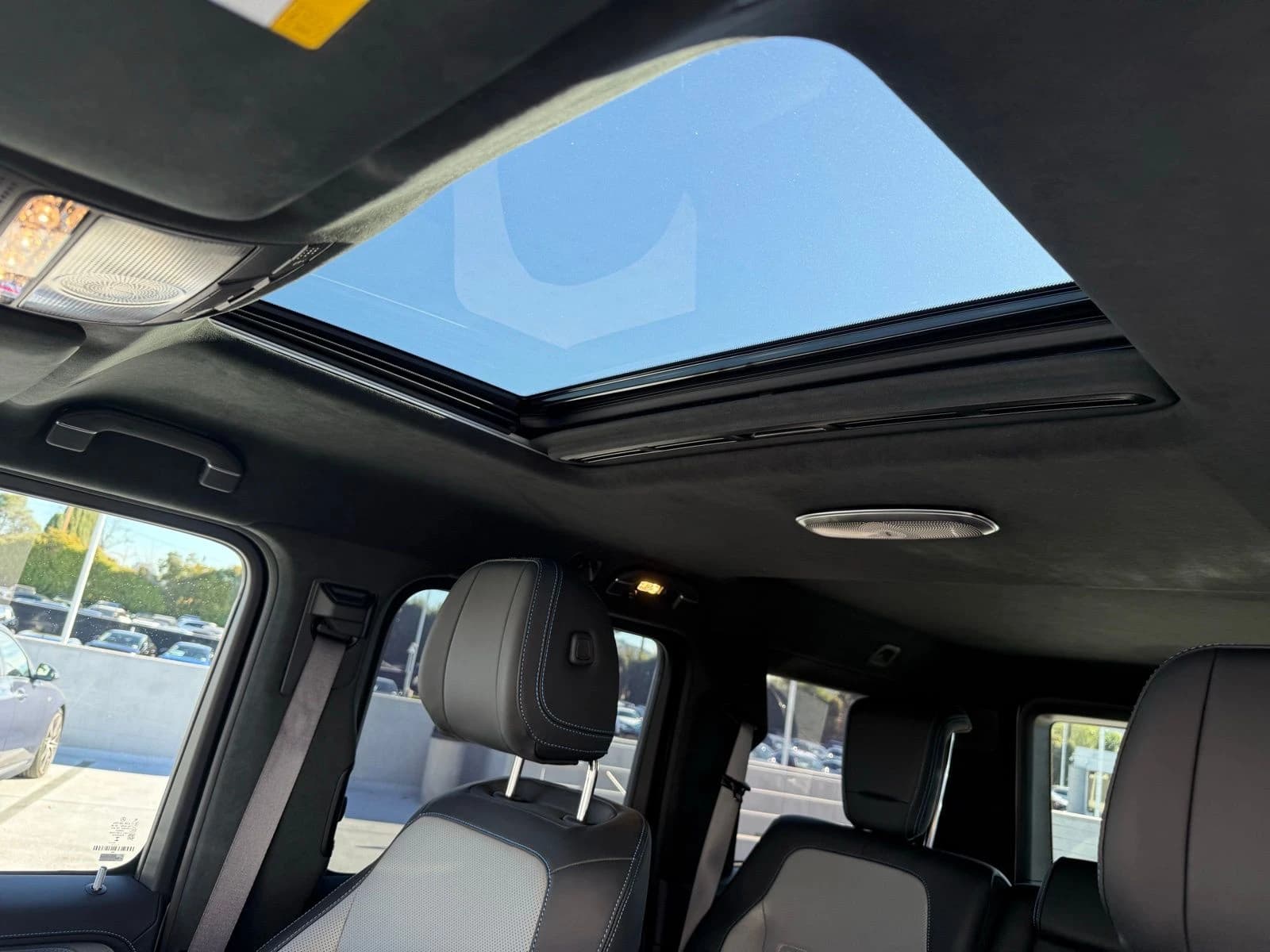 Mercedes-Benz G-Class G 580e SUV 2025 — side view