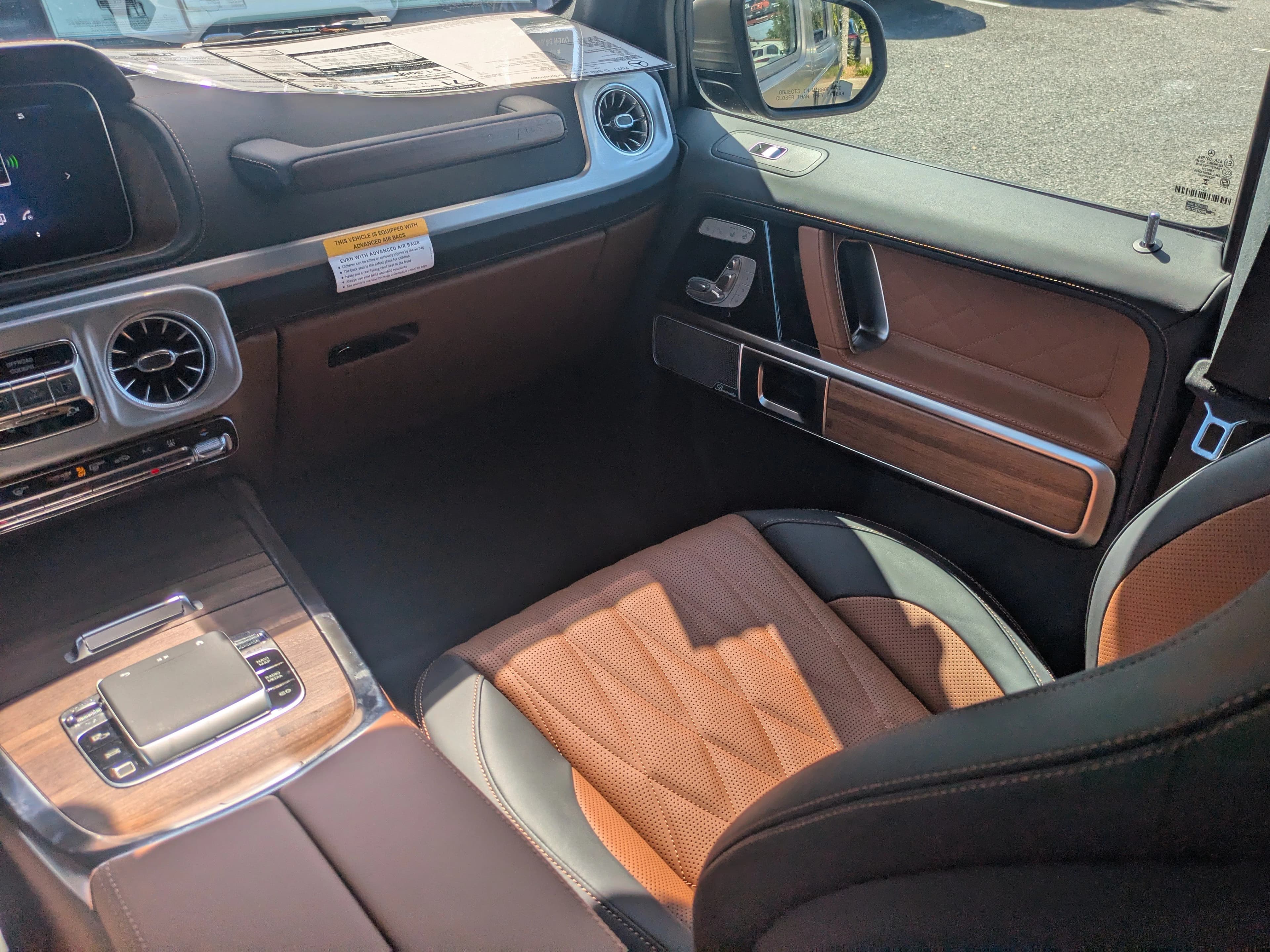 Mercedes-Benz G-Class G 580e SUV 2027 — side view