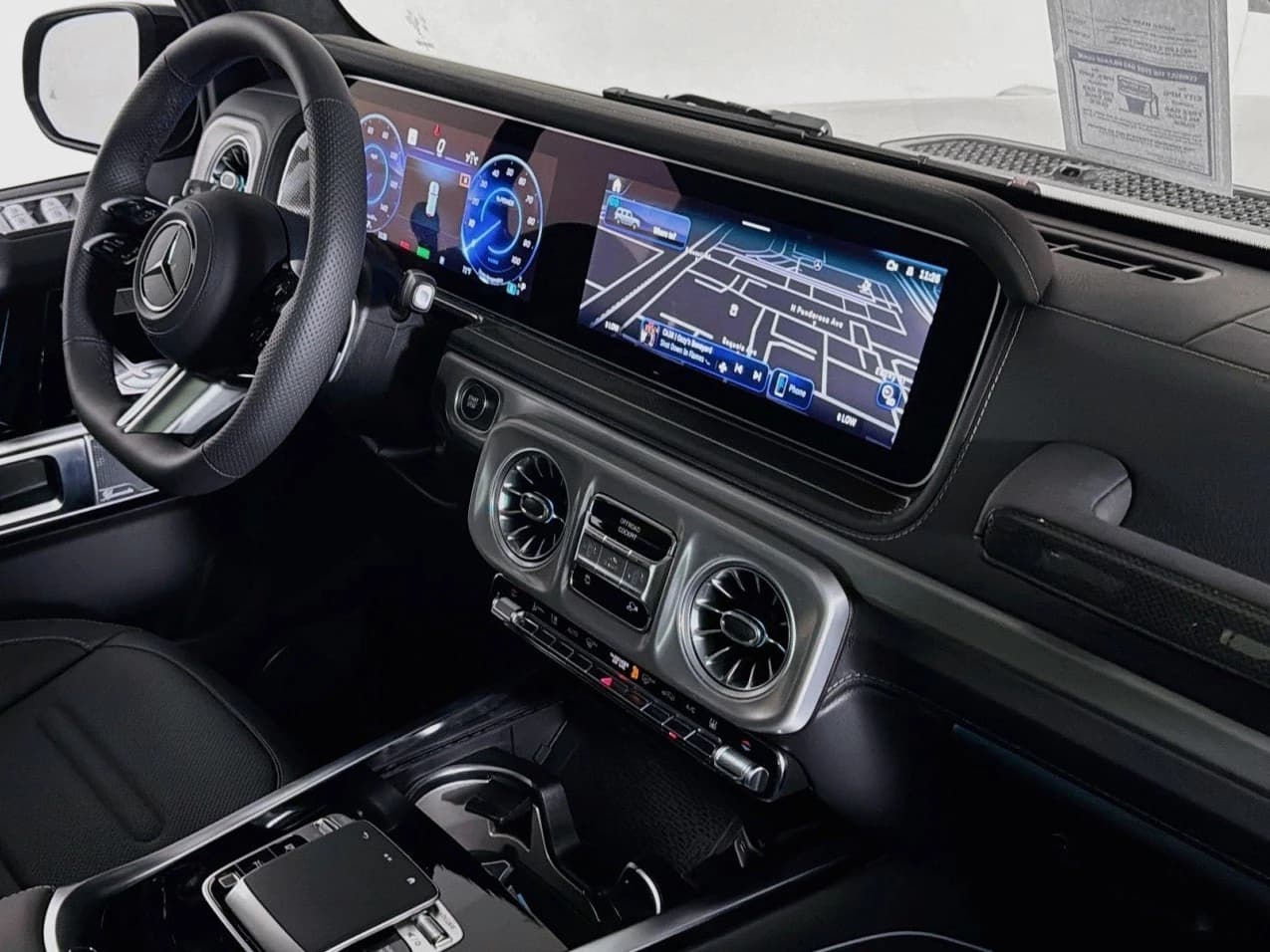 Mercedes-Benz G-Class G 580e SUV 2027 — side view